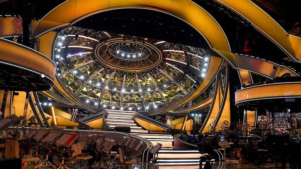 AS • Una scenografia architettonica per il palco della canzone italiana: Sanremo 73 AS • Una scenografia architettonica per il palco della canzone italiana: Sanremo 73