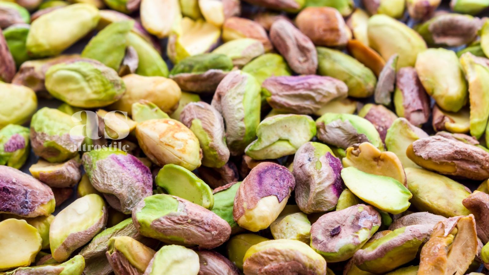 AltroStile • Pistacchi: 7 Motivi per Inserirli nella Dieta pistacchi