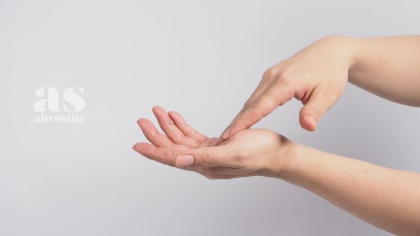 Mani e dita in forma