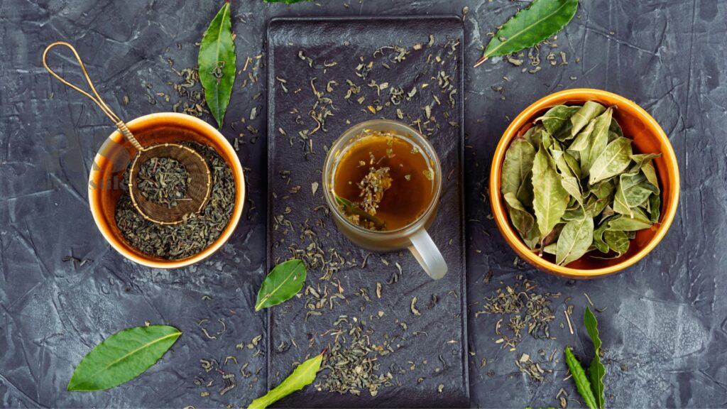 AltroStile • Foglia di Alloro: La Tisana Digestiva del Mediterraneo