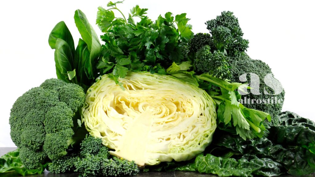 AltroStile • Verdure a foglia verde: cosa succede al tuo corpo se le mangi ogni giorno? AltroStile • Verdure a foglia verde: cosa succede al tuo corpo se le mangi ogni giorno?