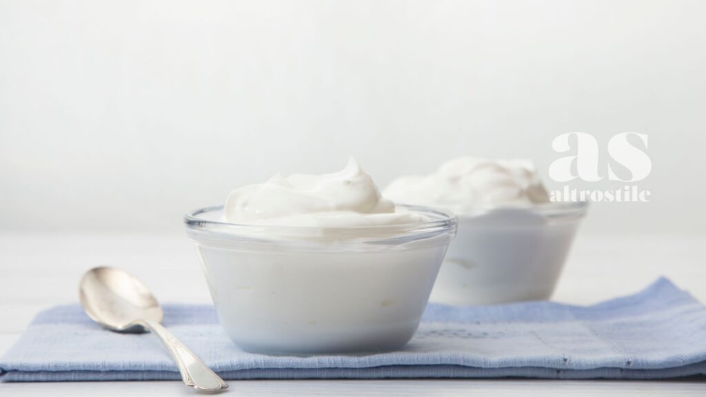 AltroStile • Yogurt Greco: 9 motivi per mangiarlo (quasi) ogni giorno AltroStile • Yogurt Greco: 9 motivi per mangiarlo (quasi) ogni giorno