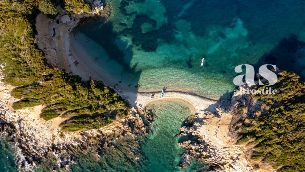 AltroStile • Albania, "Rinascita Economica" reale: perché i capitali globali scommettono ora sul Paese delle Aquile AltroStile • Albania, "Rinascita Economica" reale: perché i capitali globali scommettono ora sul Paese delle Aquile