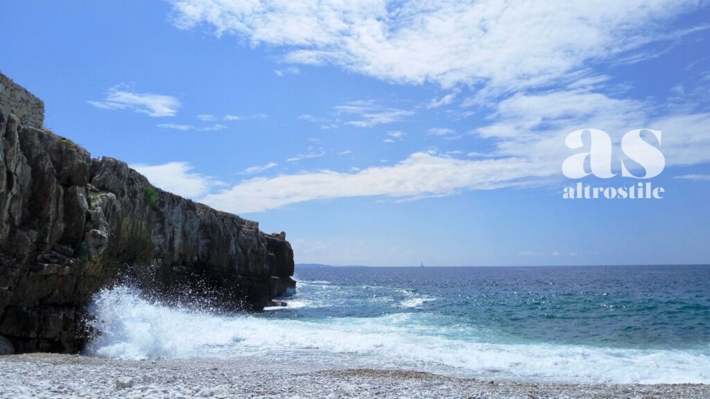 AS • Riviera Albanese 2026: da segreto low-cost a destinazione d'élite del Mediterraneo AS • Riviera Albanese 2026: da segreto low-cost a destinazione d'élite del Mediterraneo