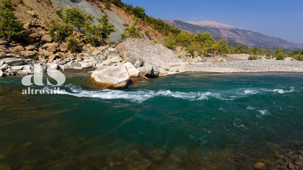 AS • Albania e benessere: terme a cielo aperto, natura selvaggia e un mare Adriatico da scoprire AS • Albania e benessere: terme a cielo aperto, natura selvaggia e un mare Adriatico da scoprire