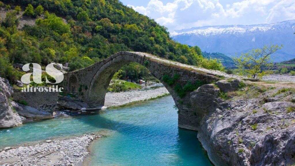 AS • Albania e benessere: terme a cielo aperto, natura selvaggia e un mare Adriatico da scoprire AS • Albania e benessere: terme a cielo aperto, natura selvaggia e un mare Adriatico da scoprire