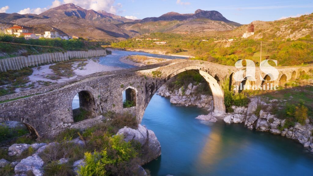 AS • Albania e benessere: terme a cielo aperto, natura selvaggia e un mare Adriatico da scoprire AS • Albania e benessere: terme a cielo aperto, natura selvaggia e un mare Adriatico da scoprire