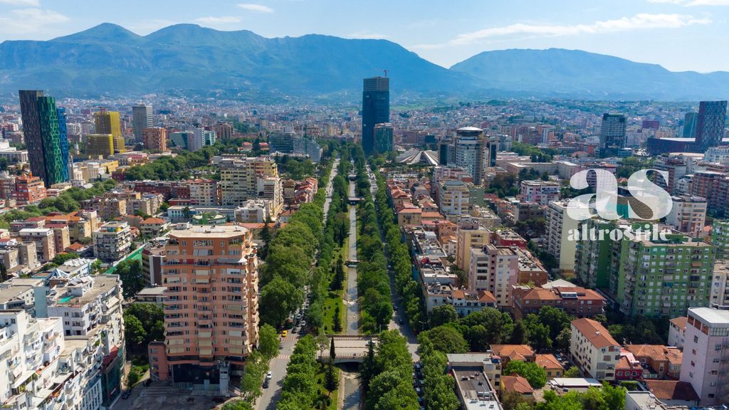 Il salario minimo in Albania nel 2026, Stipendio medio in Albania