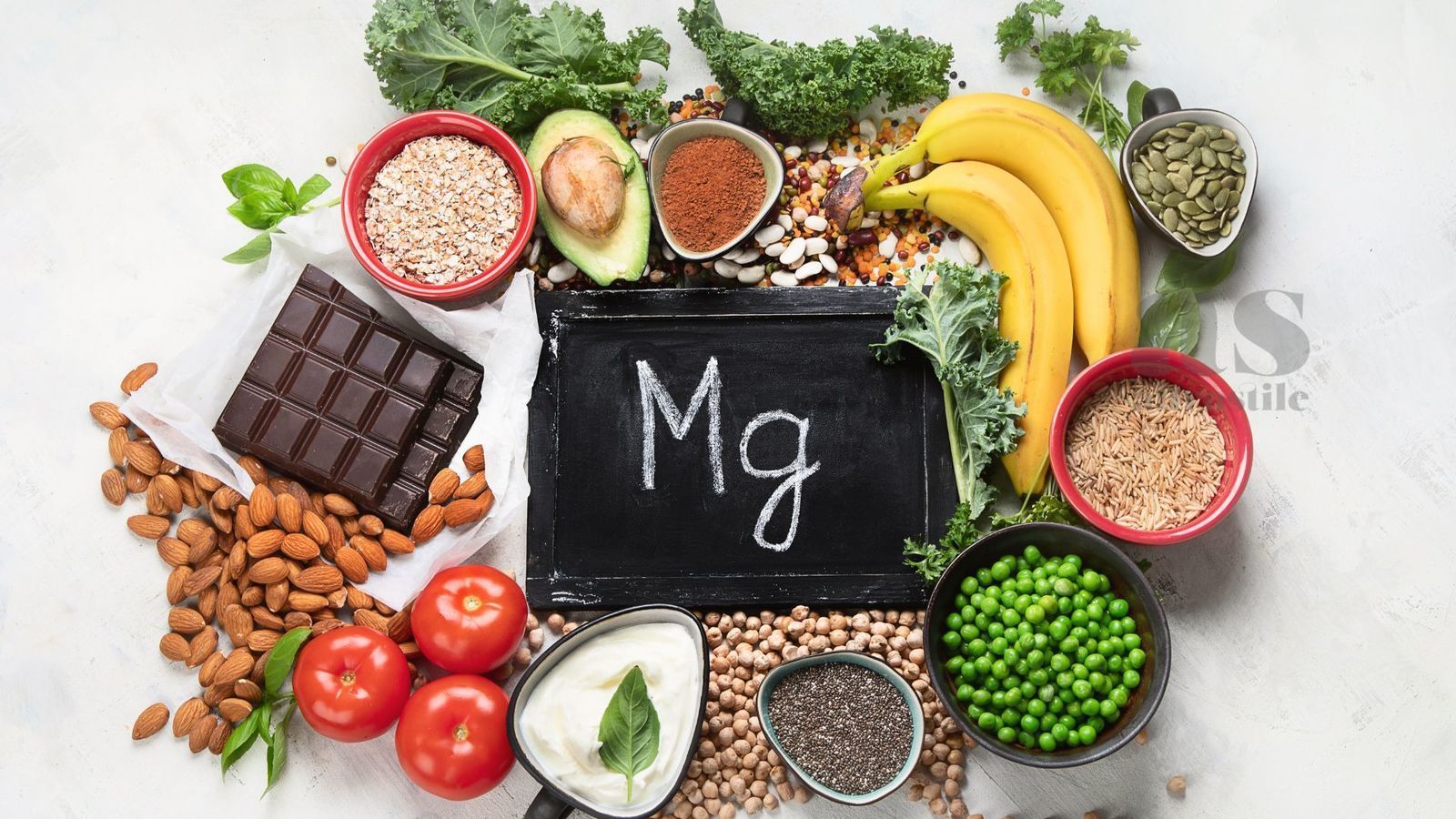 AS • Magnesio: a cosa serve questo minerale essenziale? AS • Magnesio: a cosa serve questo minerale essenziale?