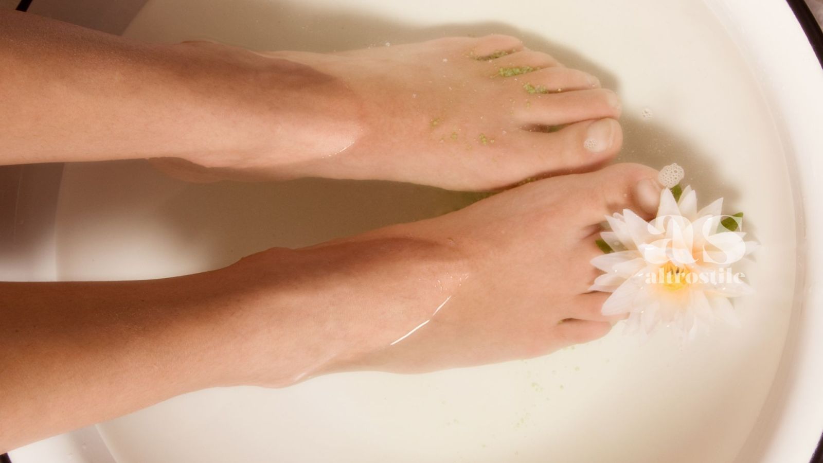 AS • Pediluvio Disintossicante: Segreto Naturale per Depurare Corpo e Mente pediluvio disintossicante